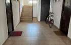 cv 77 C.Brancoveanu, apartament 3 camere nemobilat,etaj II+ garaj - 1