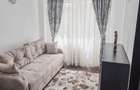 Inchiriez apartament 3 camere - 1