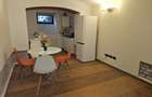 Apartament cu trei camere cu centrala,  spatios - 4