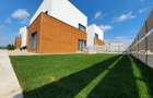 Proprietar - Single 4 camere, 330 mp curte compacta, living 40 mp - 1