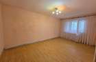 3 camere, decomandat, zona Favorit, parter cu balcon inchis termopan - 4