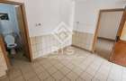 Spa?iu Comercial sau Birouri de Inchiriat - 6