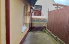Casa / Vila cu 3 camere de vanzare in zona Schei