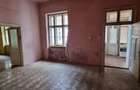 Casa cu curte comuna langa Cetate , 168 MP util , front stradal , propietar. - 2