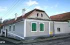 Casa / Vila cu 4 camere de vanzare