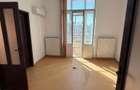 Inchiriez apartament zona Piata Unirii (central)