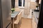 Apartament cu 3 camere semidecomandat în Dorobanți