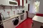 De vanzare apartament cu 3 camere decomandat