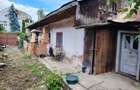 De vanzare casa demolabila cu teren 302 mp, front 9,6 m, str. Minerilor - 6