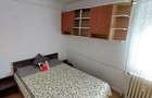 Vand apartament cu 2 camere semidecomandat -Zona Fortuna Vlaicu,etaj 4 4 direct de la proprietar.