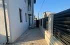 Casă cu 5 camere cu Teren 220 Mp în Apărătorii Patriei - 13
