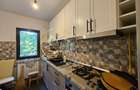 Apartament cu 3 camere semidecomandat în Podu Roș - 4