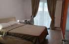Inchiriez apartament cu doua camere in blocul White Tower. Prima inchiriere 2500 lei. - 2
