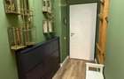 Apartament cu 3 camere semidecomandat în Titulescu - 10