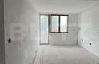 Apartament de 3 camere, 2 balcoane, 93 mp, etaj 1 - 4