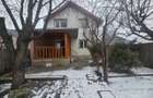 Casă cu 4 camere în Săucești - 2
