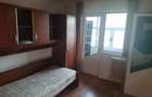 Apartament cu 3 camere semidecomandat în Central - 2