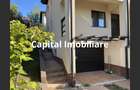 Casă cu 9 camere cu Canalizare în Bucium - 1