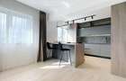 Apartament cu 3 camere decomandat în Tractorul - 3