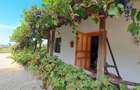 Proprietate istorică , crama +vie DOC + distilerie +loc. evenimente+ 20000 vin - 10