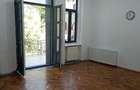 Apartament cu 3 camere semidecomandat în Cișmigiu - 2