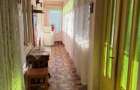 Vand casa ,curte si gradina cu suprafata de 1087 m2 in satul Capud,oras Teius, pret:45.000,usor negociabil .Detalii la nr de tel: 0745152051. - 2