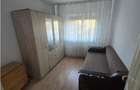 Apartament cu 3 camere decomandat în Răcădău - 2