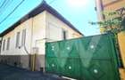 Casă individuală cu 5 camere cu Canalizare în Central - 1