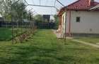 Casă cu 2 camere cu Teren 3200 Mp în Crivățu - 1