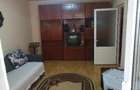 Apartament cu 2 camere decomandat în CET - 1