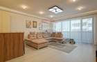 Apartament cu 4 camere decomandat în Tractorul - 4