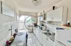 Apartament cu 3 camere decomandat în Astra - 2