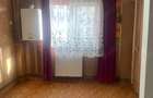 Vand apartament , 3 camere , renovat , etaj 1 , zona Unic , central - 19