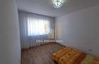 Apartament cu 3 camere decomandat în Sânpetru - 2