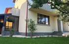 Casă individuală cu 5 camere cu Canalizare în Central - 3