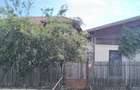 Casa spatioasa 8 camere+cladire auxiliara pretabil locuinta sau afacere+magazin - 11