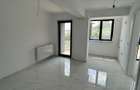 Apartament cu 3 camere - zona Hlincea - 1