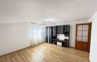 Apartament cu 3 camere semidecomandat în Central - 4