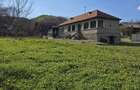 Casa + teren de vanzare in matita - 1
