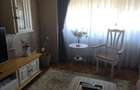 Apartament cu 3 camere semidecomandat în Central - 2