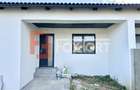 Duplex cu 4 camere cu Canalizare în Moșnița Nouă - 1