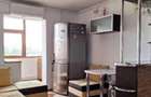 Apartament cu 2 camere decomandat în Km 5 - 2