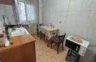 Inchiriez o camera intr-un apartament cu 3 camere - 2