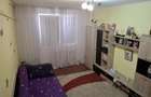 Apartament cu 3 camere decomandat în Apărătorii Patriei - 4