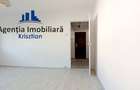 Apartament cu 2 camere de vanzare in Micro 15 - 1