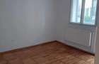 Apartament 2 camere Port, etaj 1/4 3 balcoane, centrala, geam la baie - Galati (Galati)