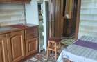 Inchiriez apartament 3 camere decomandat , confort 1, etaj 1/4, Pitesti , zona centrala.. De preferat eleve / studente. - 1