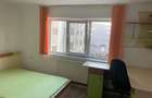 Inchiriez apartament cu 3 camere decomandat. 350 negociabil. - 12