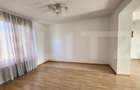 Apartament cu 3 camere, 80 mp, 3.000 mp teren, zona Reghin - 9