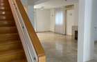 Duplex cu 7 camere cu Canalizare în Iancu Nicolae - 6